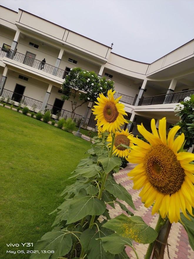 Rukmani Amar Aangan rooms and accommodation, Kolkata